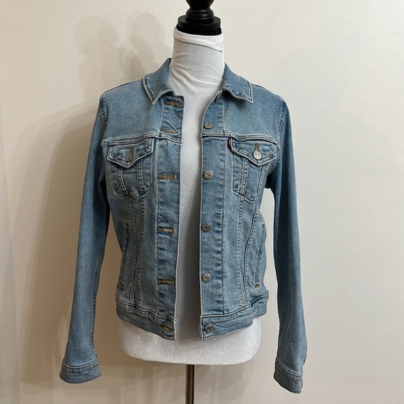 Levi's Jacket - Picture 5 of 12